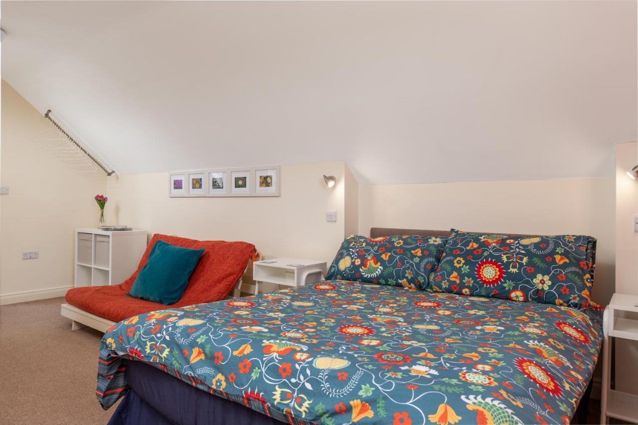Into The Burren Hotel Murroogh Bagian luar foto