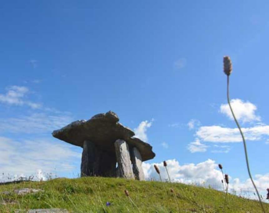 Into The Burren Hotel Murroogh Bagian luar foto