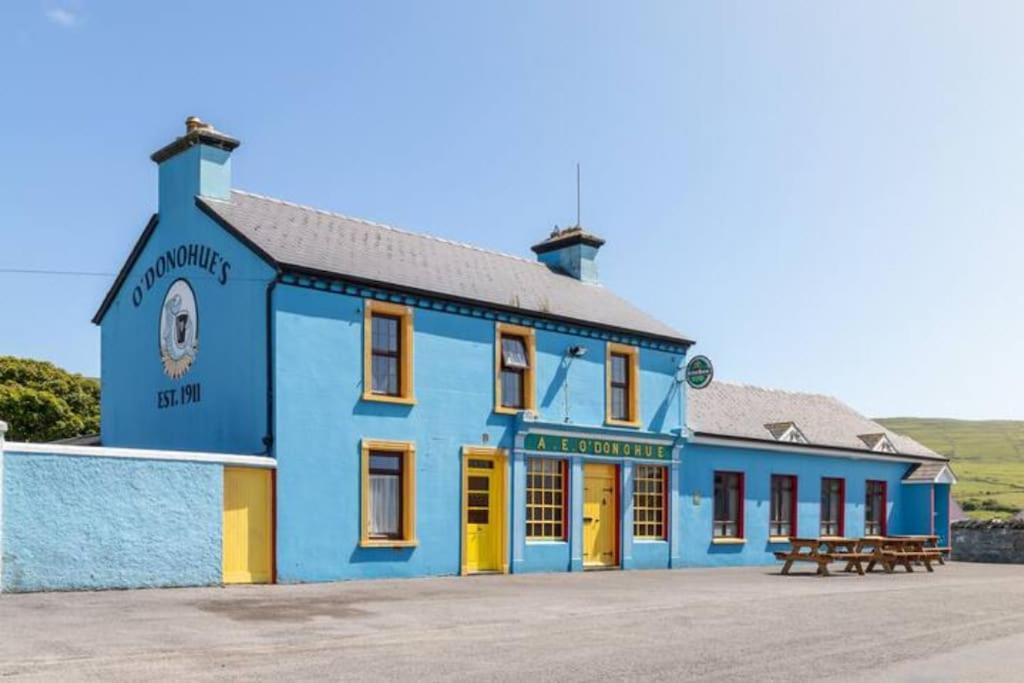 Into The Burren Hotel Murroogh Bagian luar foto