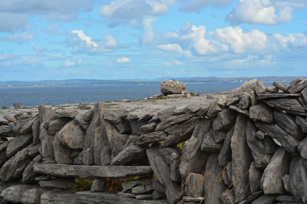 Into The Burren Hotel Murroogh Bagian luar foto